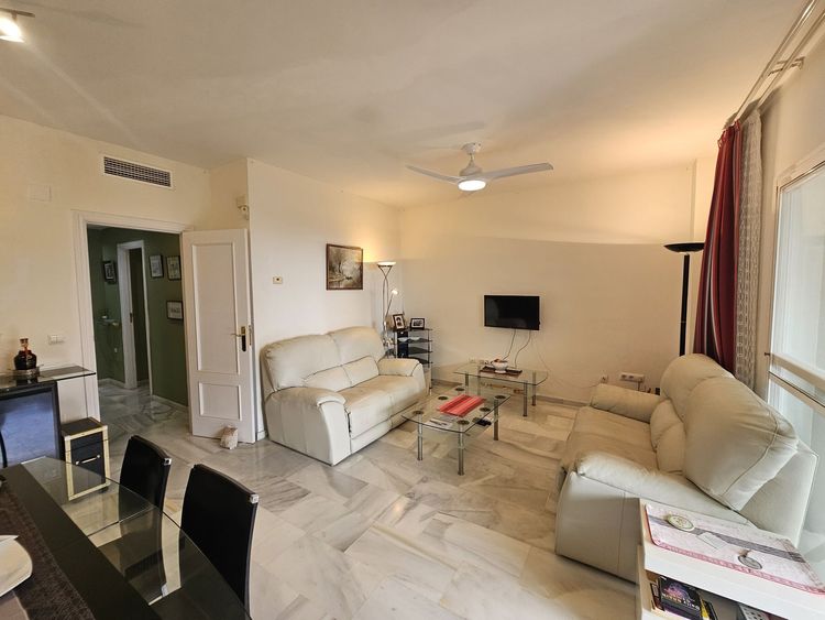 Apartment | Resale in Miraflores in Miraflores, Costa del Sol - Photo 4
