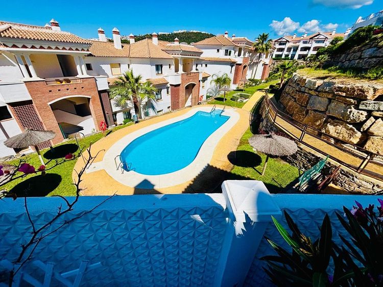 Apartment | Resale in Casares in Casares Others, Costa del Sol - Photo 2