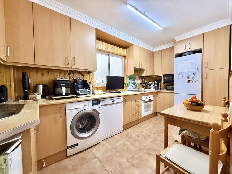 Apartment | Resale in San Pedro de Alcántara in San Pedro de Alcántara Others, Costa del Sol - Photo 4