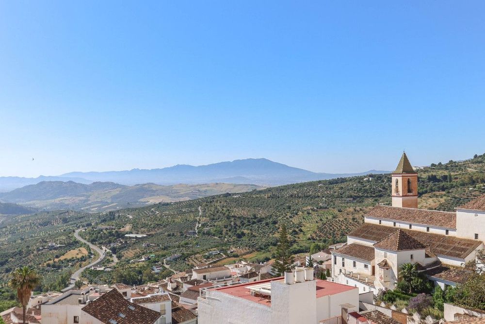 House | Resale in Casarabonela in Casarabonela, Costa del Sol - Main property photo