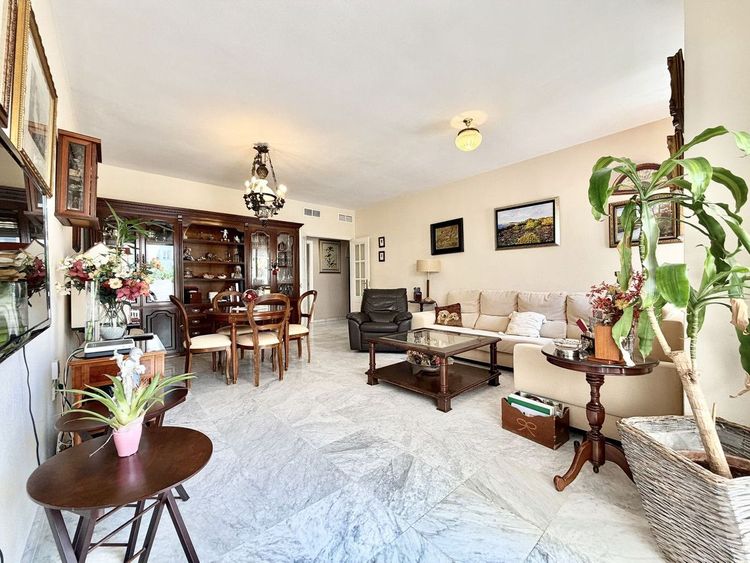 Apartment | Resale in The Golden Mile in The Golden Mile, Costa del Sol - Photo 3