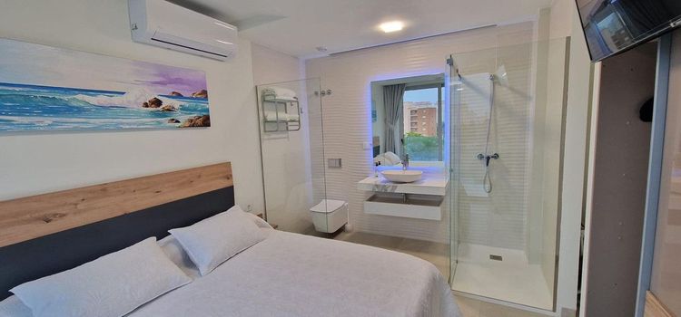 Apartment | Resale in Finestrat in Finestrat, Costa Blanca - Photo 2