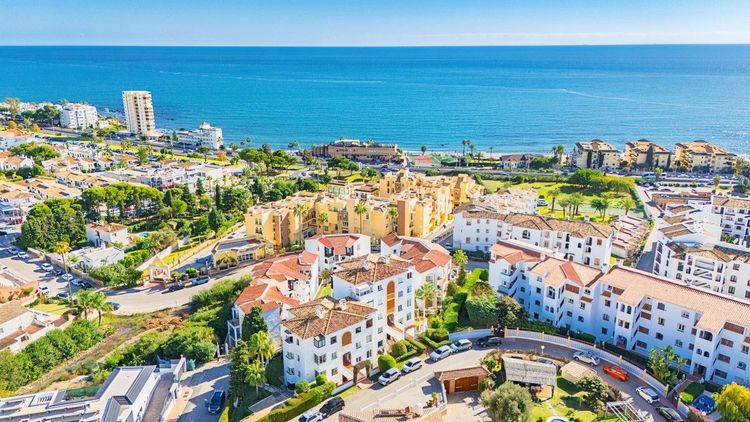 Apartment | Resale in Riviera del Sol - Development photo 1