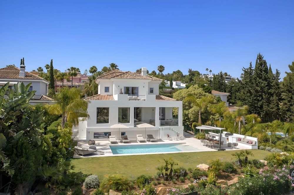 House | Resale in Atalaya in Atalaya, Costa del Sol - Main property photo