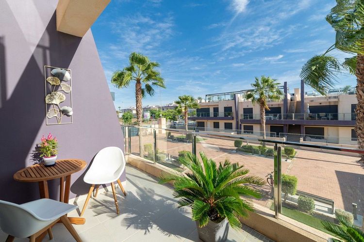 Penthouse | Resale in Mil Palmeras in Mil Palmeras, Costa Blanca - Photo 2