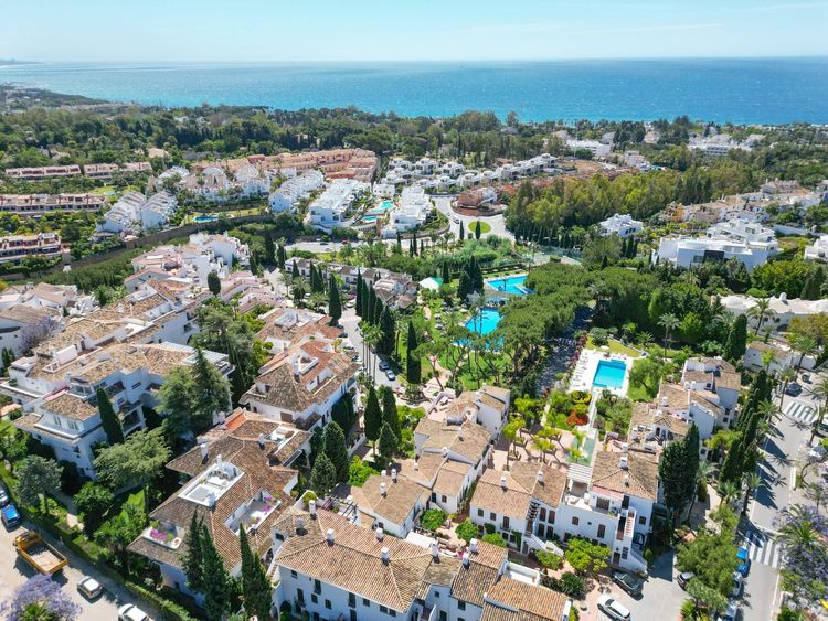Apartment | Resale in The Golden Mile in The Golden Mile, Costa del Sol - Photo 4