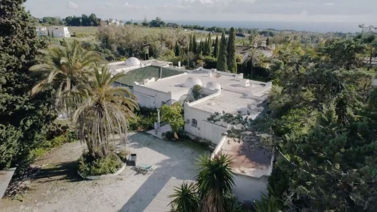 House | Resale in The Golden Mile in The Golden Mile, Costa del Sol - Photo 4