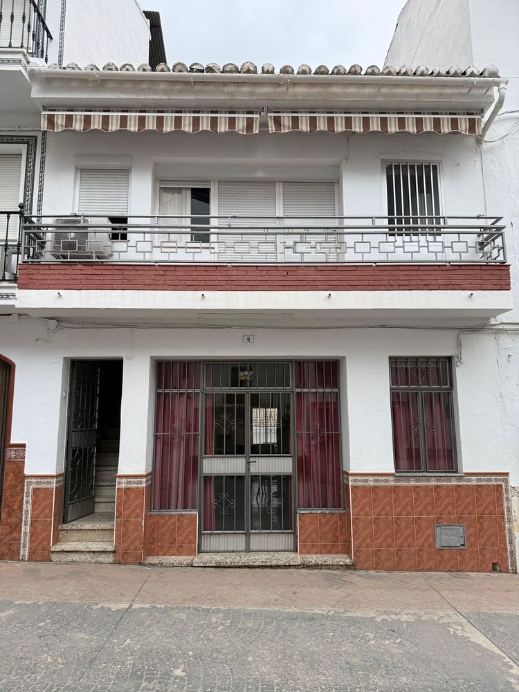 House | Resale in Guaro in Guaro, Costa del Sol - Main property photo