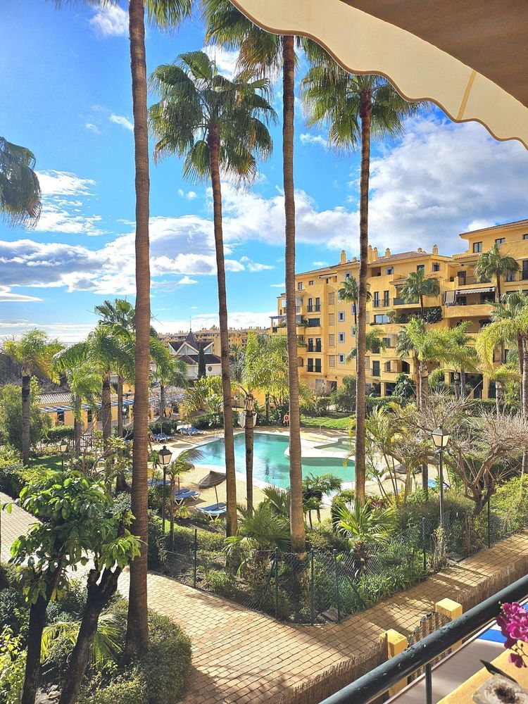 Apartment | Resale in San Pedro de Alcántara in San Pedro de Alcántara Others, Costa del Sol - Main property photo