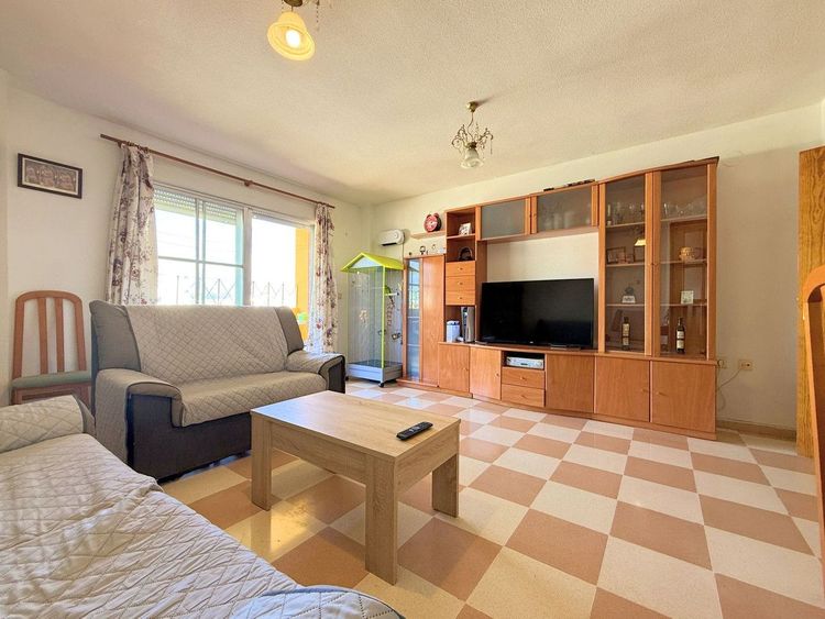 Apartment | Resale in Estepona in Estepona, Costa del Sol - Photo 4