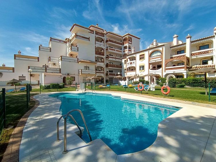 Apartment | Resale in Calahonda - Development photo 1