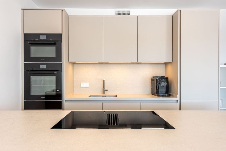 House | Resale in Nueva Andalucía in Nueva Andalucía Others, Costa del Sol - Photo 5