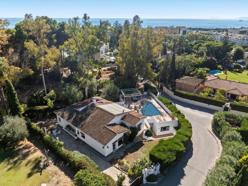 House | Resale in Marbella in Marbella Others, Costa del Sol - Main property photo