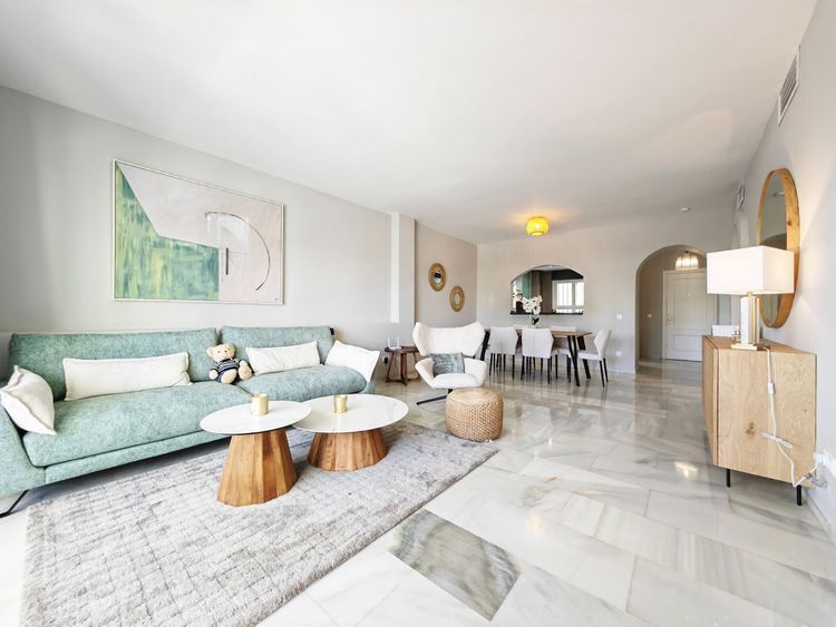 Apartment | Resale in Puerto de Cabopino in Puerto de Cabopino, Costa del Sol - Photo 3