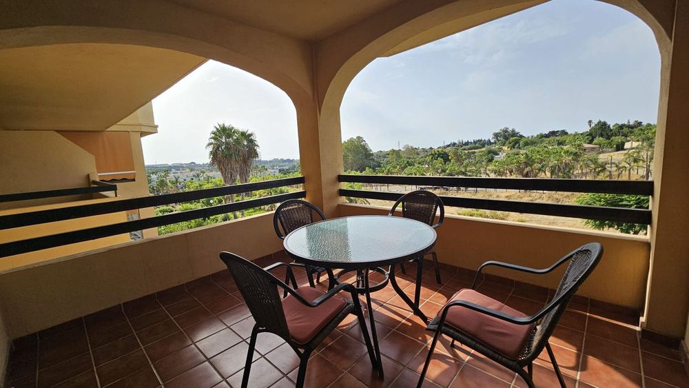Apartment | Resale in Selwo in Selwo, Costa del Sol - Main property photo
