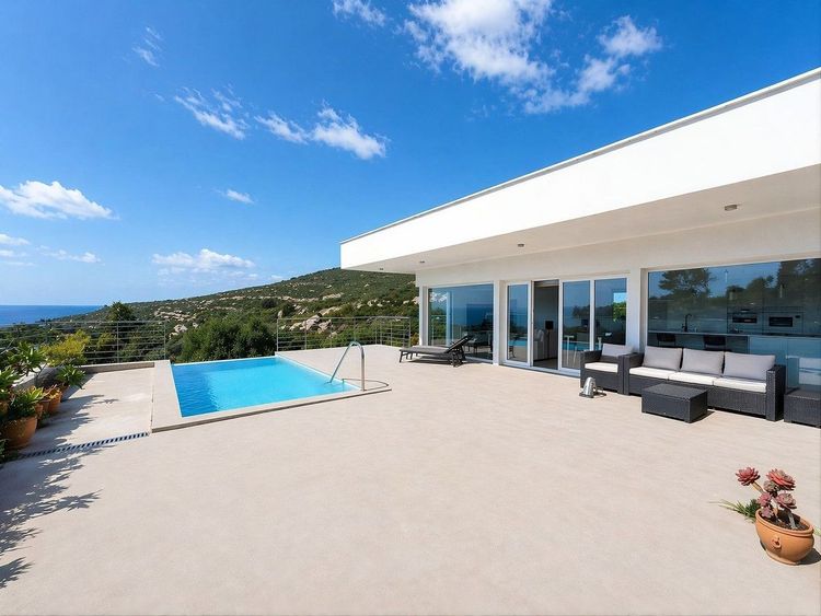 House | Resale in Manilva - Development photo 1