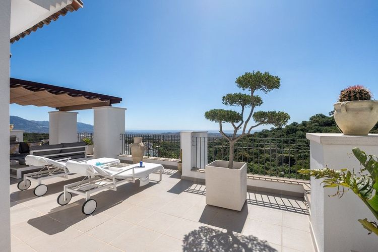Penthouse | Resale in Marbella in Marbella Others, Costa del Sol - Photo 3