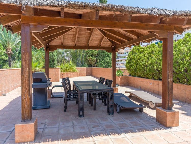 Penthouse | Resale in The Golden Mile in The Golden Mile, Costa del Sol - Photo 2