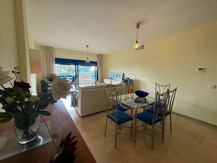 Apartment | Resale in Manilva in Manilva, Costa del Sol - Photo 3