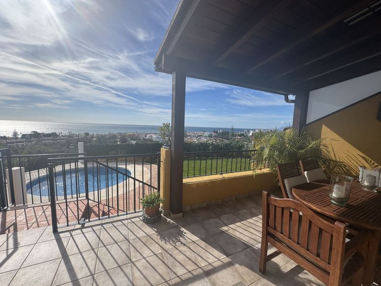 House | Resale in Rincón de la Victoria in Rincón de la Victoria, Costa del Sol - Photo 5