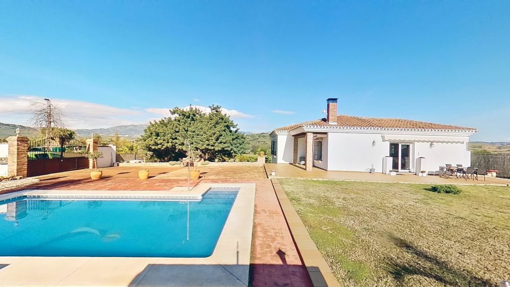 House | Resale in Coín in Coín, Costa del Sol - Main property photo