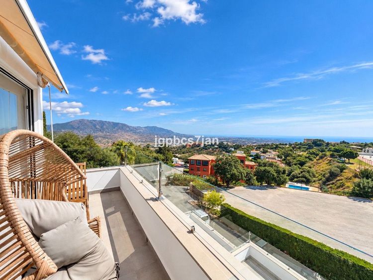 House | Resale in La Mairena in La Mairena, Ojén, Costa del Sol - Photo 2