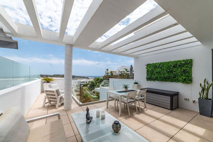 Apartment | Resale in La Cala de Mijas in La Cala de Mijas, Costa del Sol - Photo 4