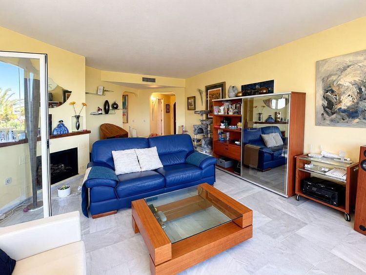 Apartment | Resale in Marbella in Marbella Others, Marbella, Costa del Sol - Photo 5