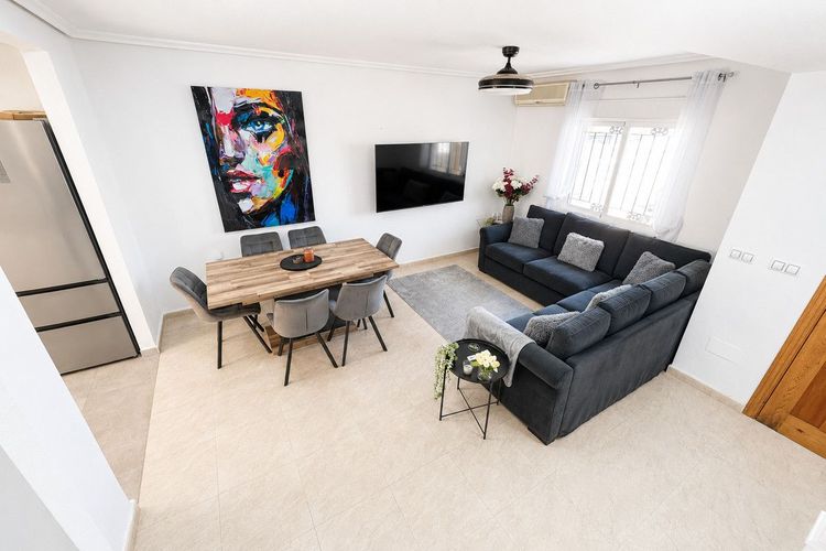 House | Resale in Campoamor in Campoamor, Costa Blanca - Photo 5
