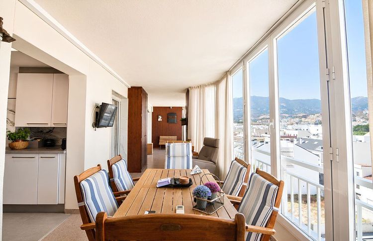 Apartment | Resale in Los Boliches in Los Boliches, Costa del Sol - Photo 4