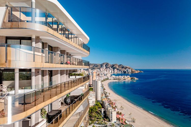 Apartment | Resale in Benidorm in Benidorm, Costa Blanca - Photo 3