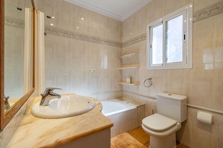 House | Resale in Javea in Javea, Costa Blanca - Photo 5