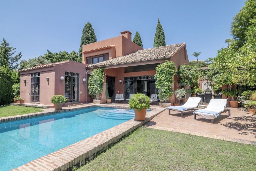 House | Resale in Marbella in Marbella, Costa del Sol - Main property photo