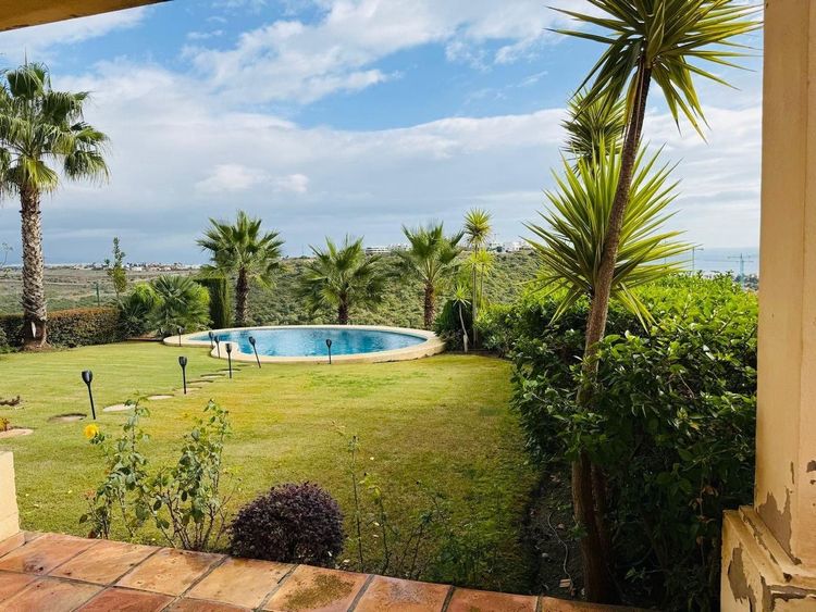 House | Resale in Casares in Casares Others, Costa del Sol - Photo 4