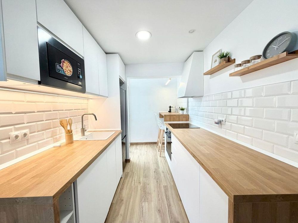 Apartment | Resale in Arroyo de la Miel in Arroyo de la Miel, Costa del Sol - Main property photo