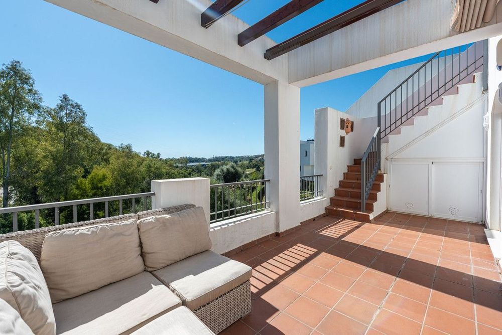 Penthouse | Resale in Los Arqueros in Los Arqueros, Costa del Sol - Main property photo