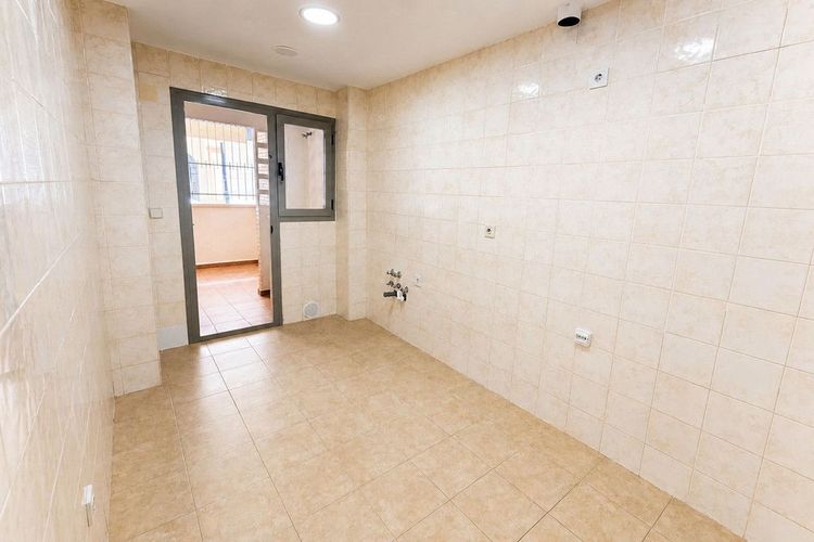Apartment | Resale in San Pedro de Alcántara in San Pedro de Alcántara Others, San Pedro de Alcántara, Costa del Sol - Photo 5