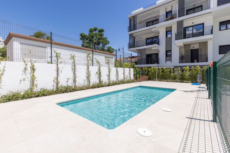 Apartment | Resale in Estepona in Estepona, Costa del Sol - Photo 5