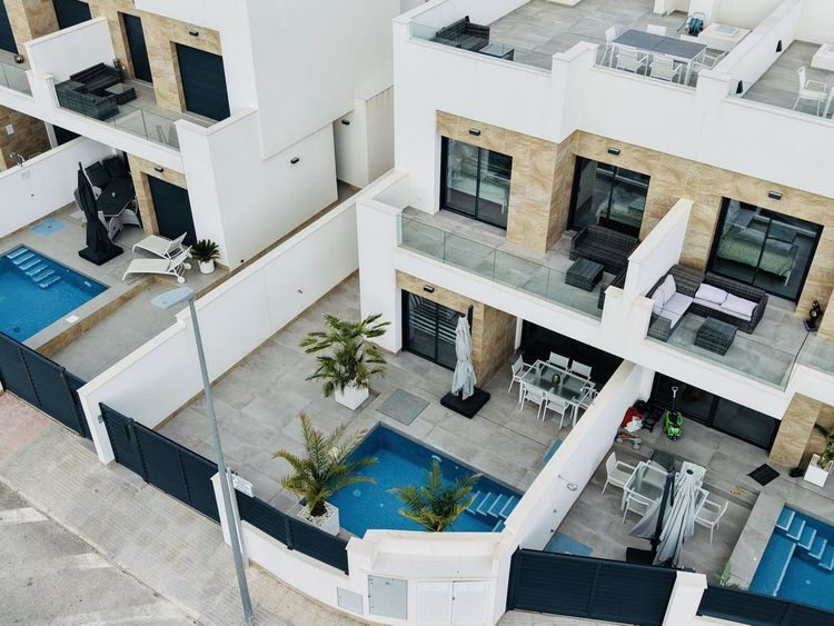 House | Resale in Los Montesinos in Los Montesinos, Costa Blanca - Photo 4