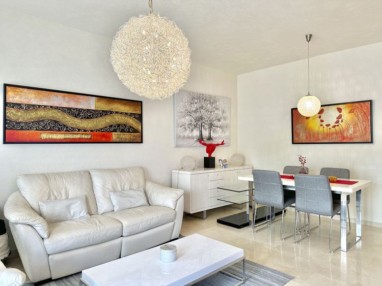 Apartment | Resale in Estepona in Estepona, Costa del Sol - Photo 3