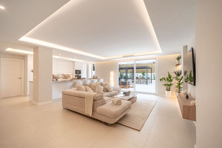 Apartment | Resale in Nueva Andalucía - Development photo 1