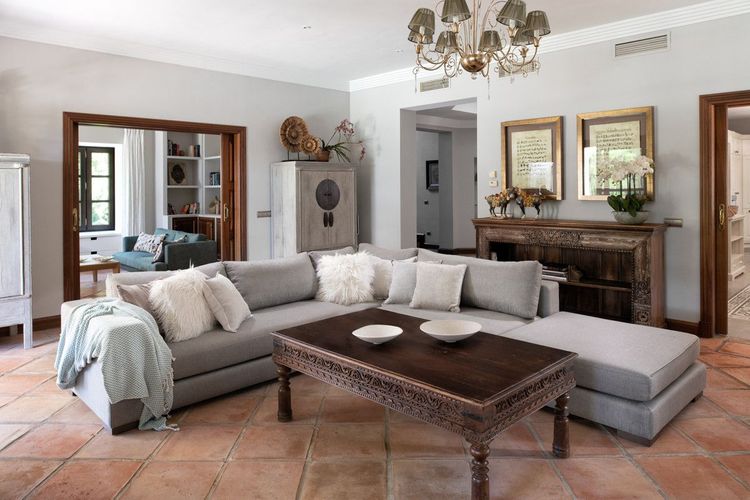 House | Resale in Marbella in Marbella Others, Costa del Sol - Photo 4