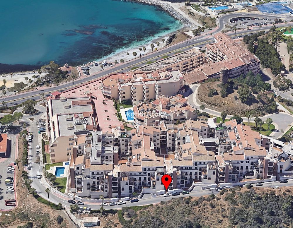 Apartment | Resale in Benalmadena Costa in Benalmadena Costa, Costa del Sol - Main property photo