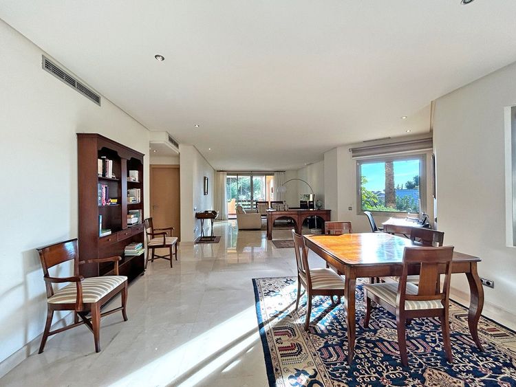 Apartment in The Golden Mile in The Golden Mile, Nagueles-Milla de Oro, Costa del Sol - Photo 4