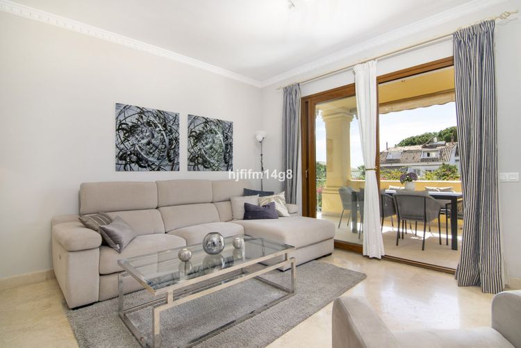 Apartment | Resale in The Golden Mile in The Golden Mile, Costa del Sol - Photo 5
