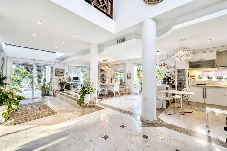 House | Resale in New Golden Mile in New Golden Mile, Costa del Sol - Photo 5