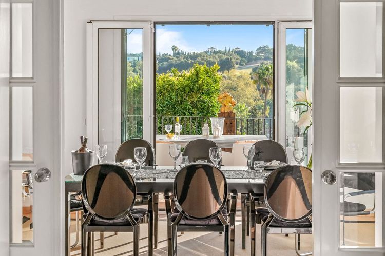 House | Resale in Sotogrande in Sotogrande Others, Costa del Sol - Photo 5
