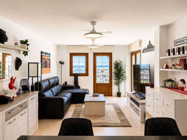 Apartment | Resale in La Duquesa in La Duquesa, Costa del Sol - Photo 3