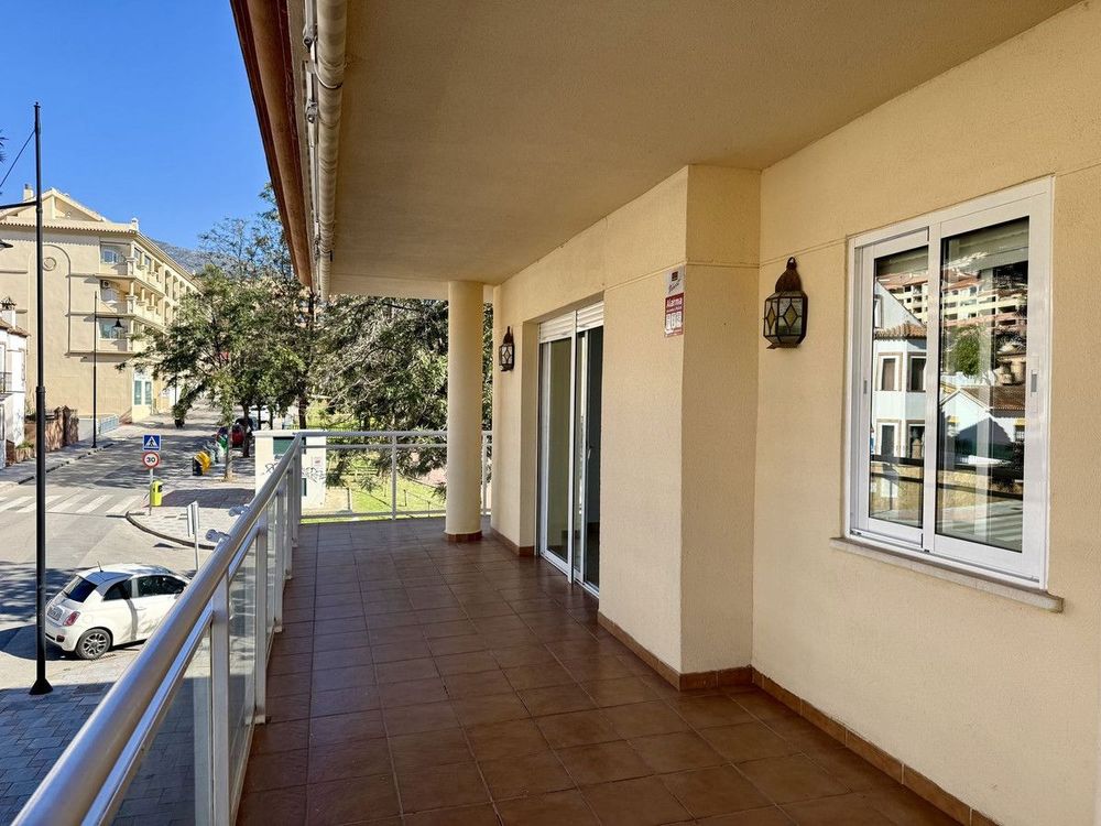 Apartment | Resale in Los Pacos in Los Pacos, Costa del Sol - Main property photo