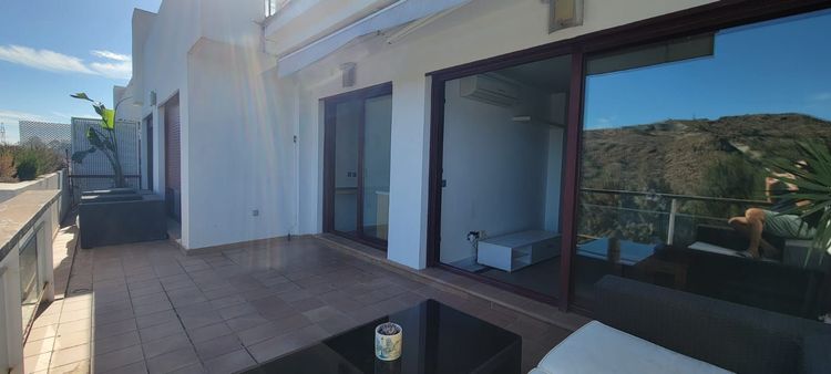Apartment | Resale in Estepona in Estepona, Costa del Sol - Photo 2
